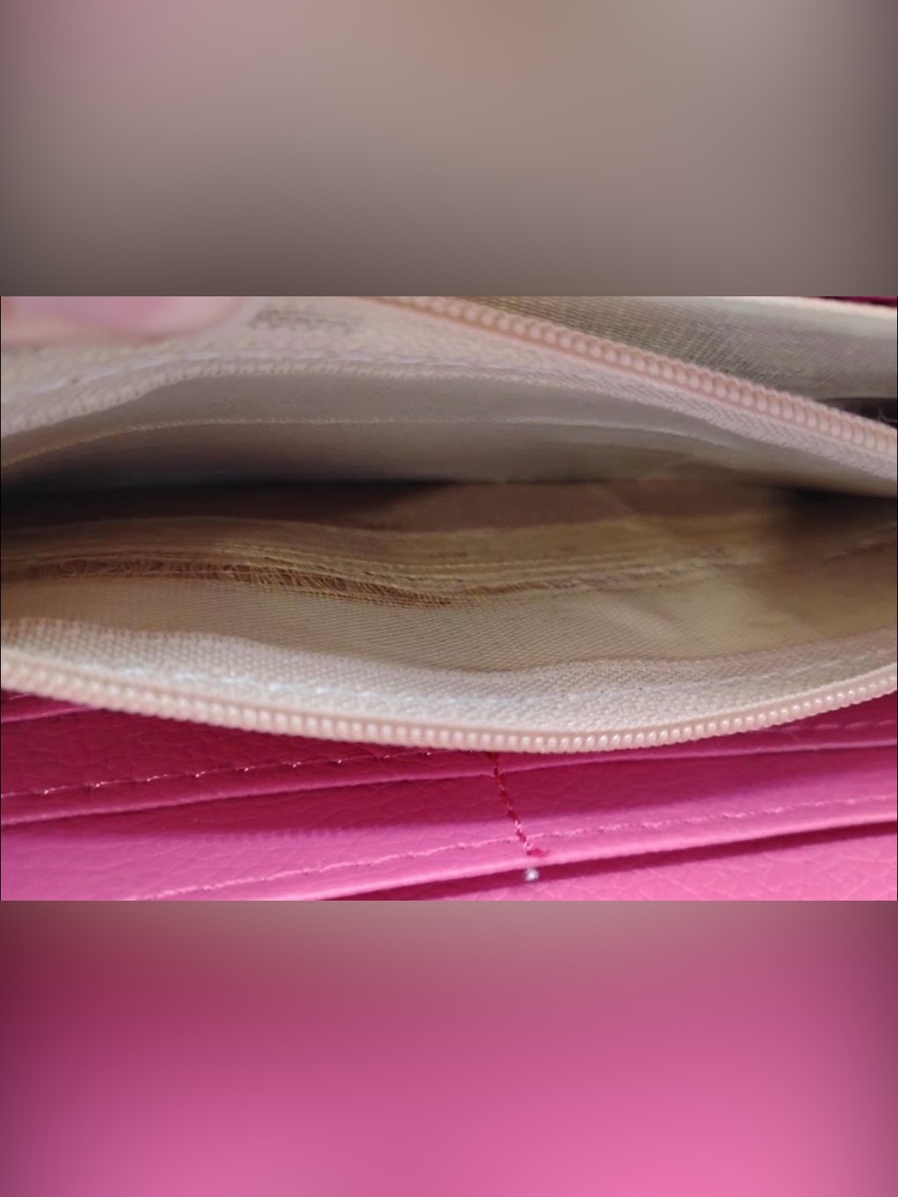 Coach Pink and White C🩷 Signature Zip Pouch - Picture 9 of 9